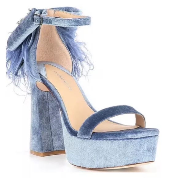 ANTONIO MELANI Shoes - 🎥📸 NWOT Antonio Melani Velvet Platforms 7M